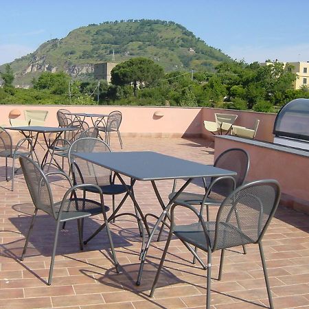 Aparthotel Flegrea House Pozzuoli Exterior foto