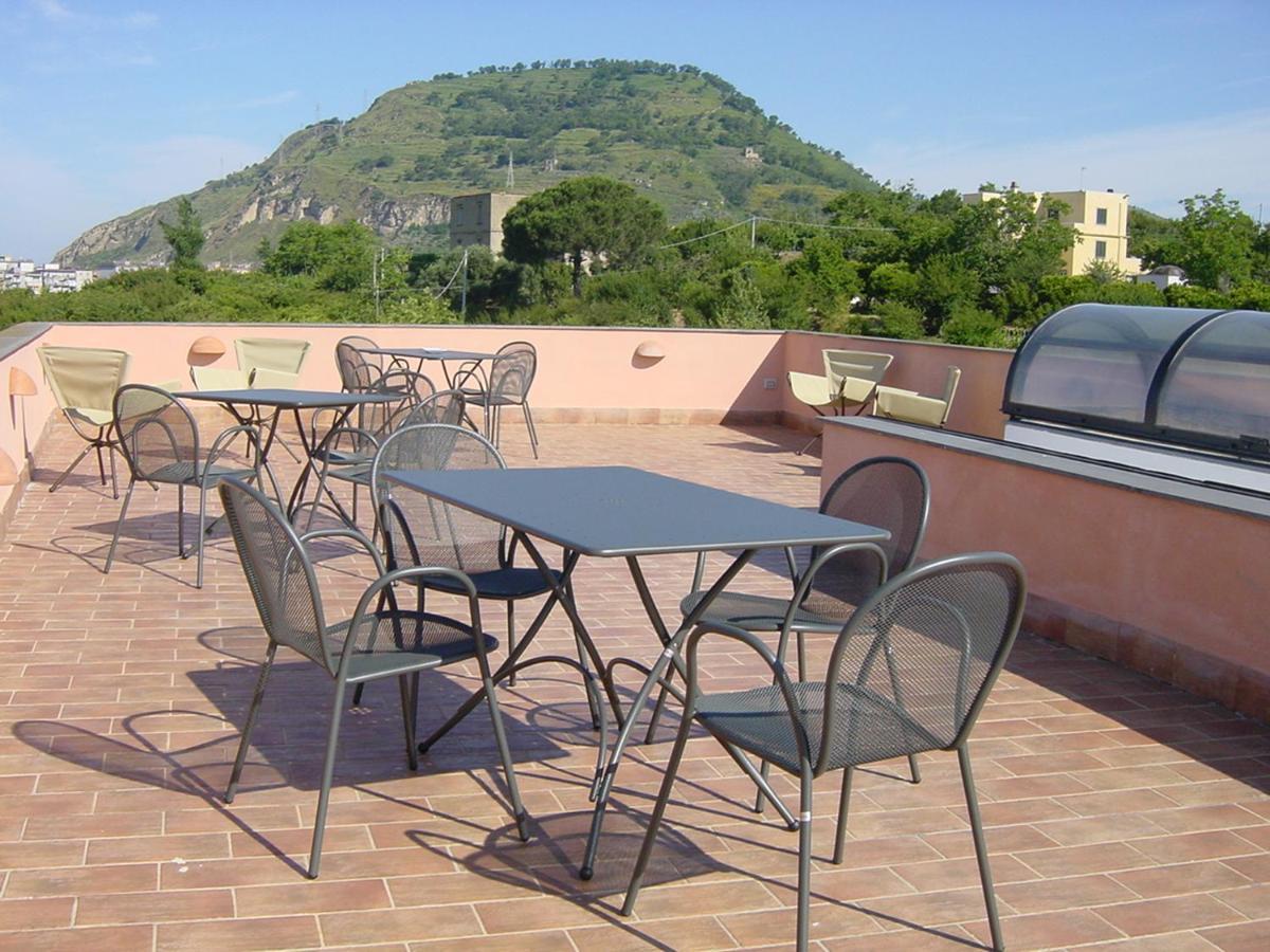 Aparthotel Flegrea House Pozzuoli Exterior foto