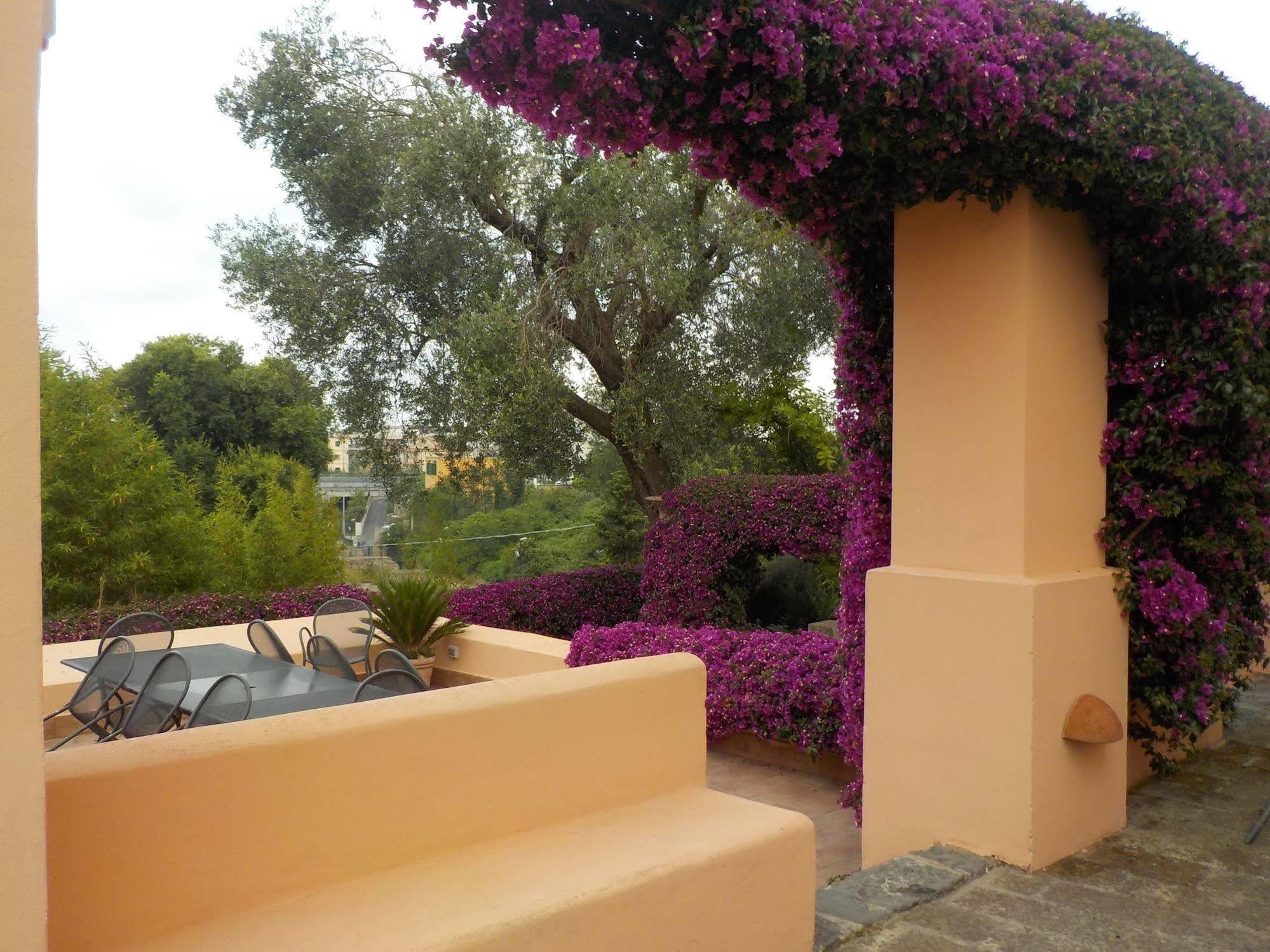 Aparthotel Flegrea House Pozzuoli Exterior foto